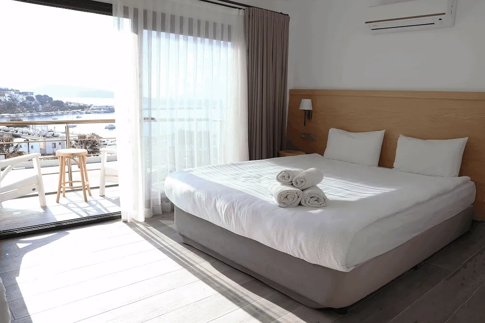 Comfort Tek Büyük Yataklı Oda, Deniz Manzaralı