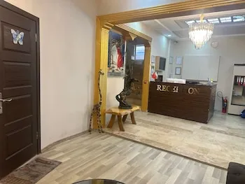 Ikarus Hotel