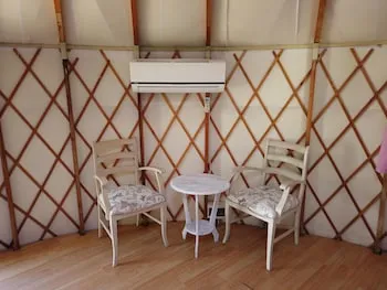 Yol Glamping Hotel Retreat Center