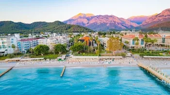 Fame Beach Hotel