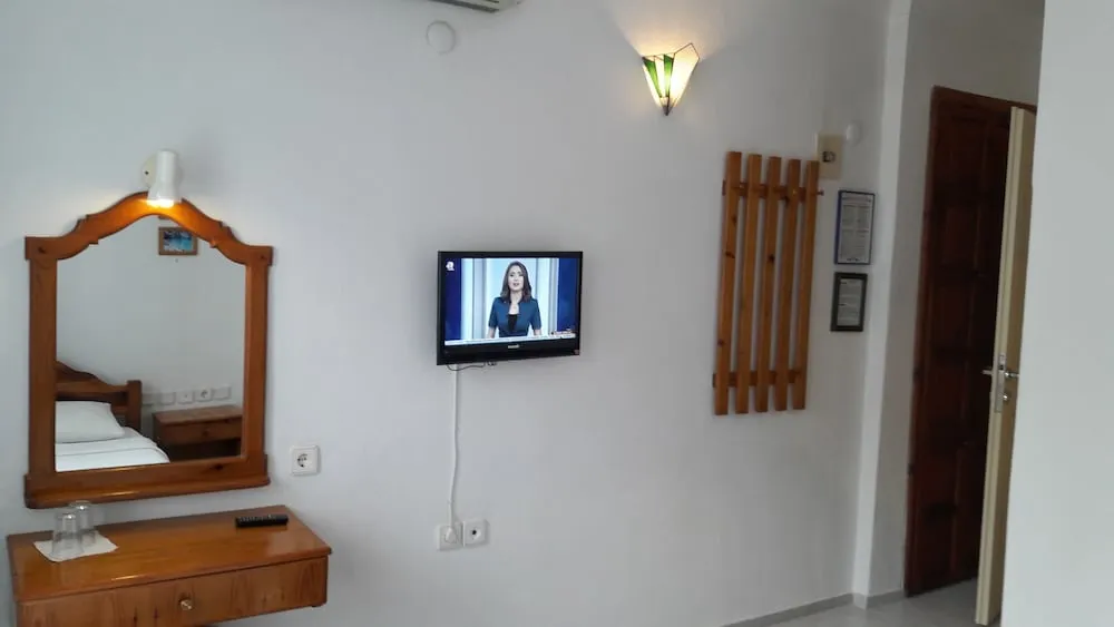 Büyük Yataklı Tek Kişilik Oda