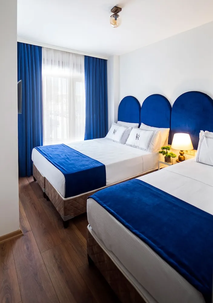 Deluxe Üç Kişilik Oda
