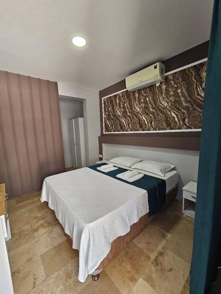 Standard Tek Büyük Yataklı Oda