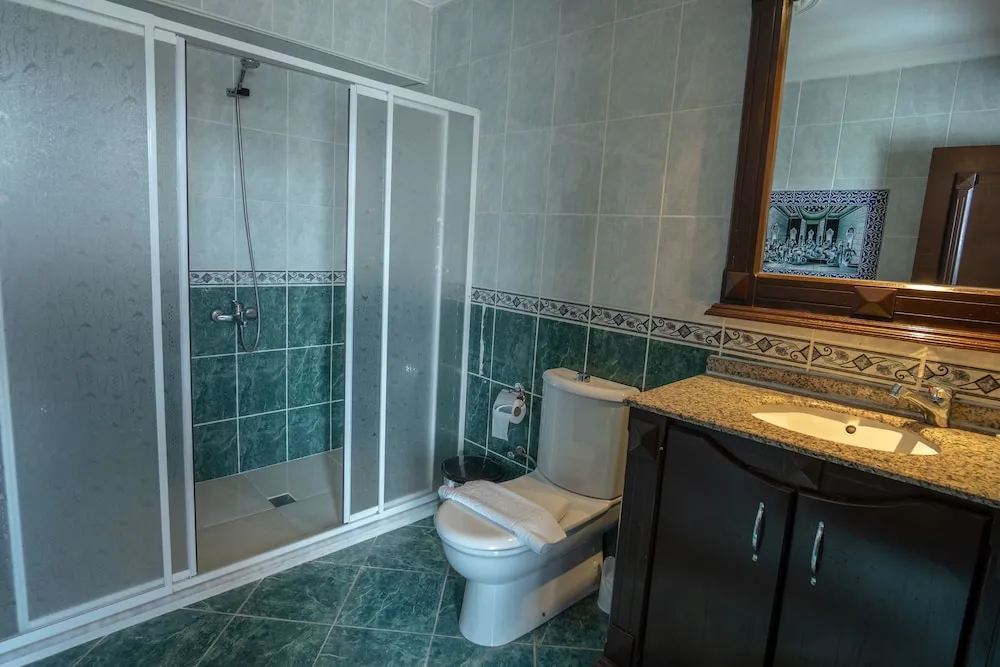 Deluxe Üç Kişilik Oda