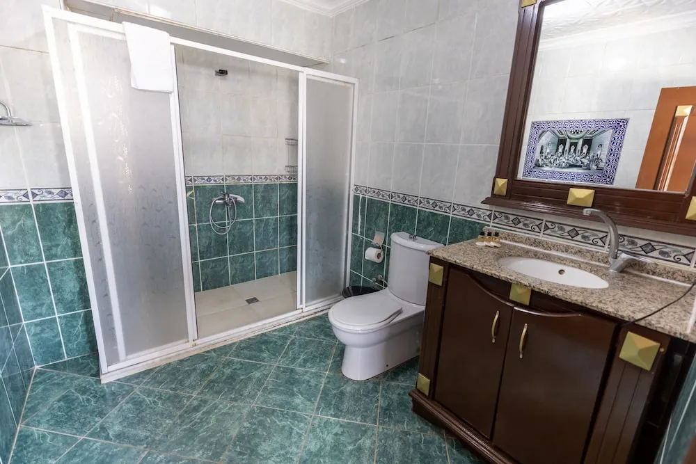 Deluxe Üç Kişilik Oda