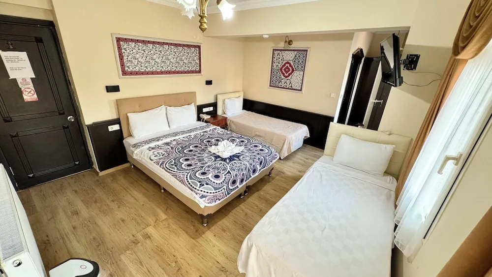 Deluxe Dört Kişilik Oda