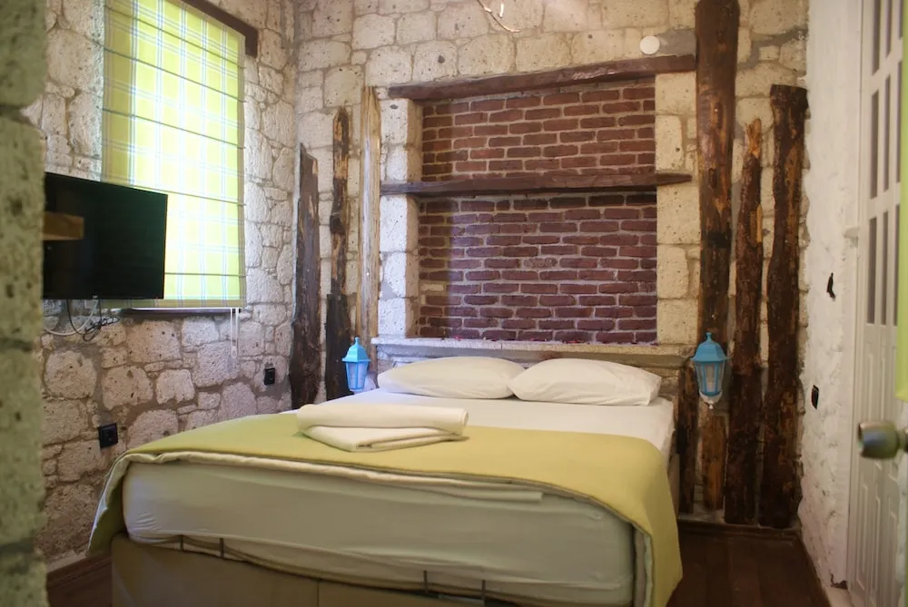Design Tek Büyük Yataklı Oda