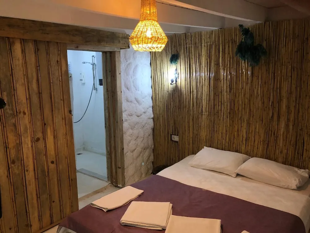 Design Tek Büyük Yataklı Oda