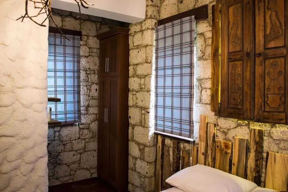 Design Tek Büyük Yataklı Oda
