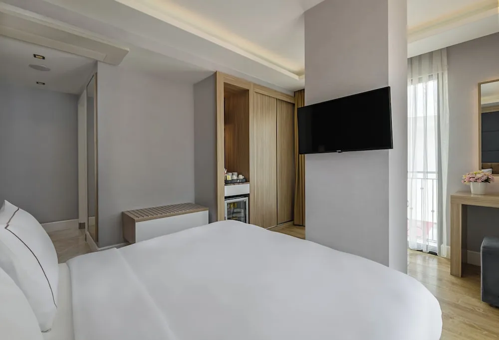 Comfort Tek Büyük Yataklı Oda