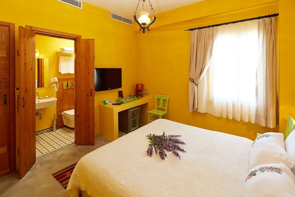 Standard Oda, Bahçe Manzaralı, Zemin Kat