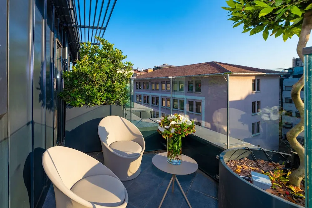 Panoramic Tek Büyük Yataklı Oda, Balkon, Şehir Manzaralı