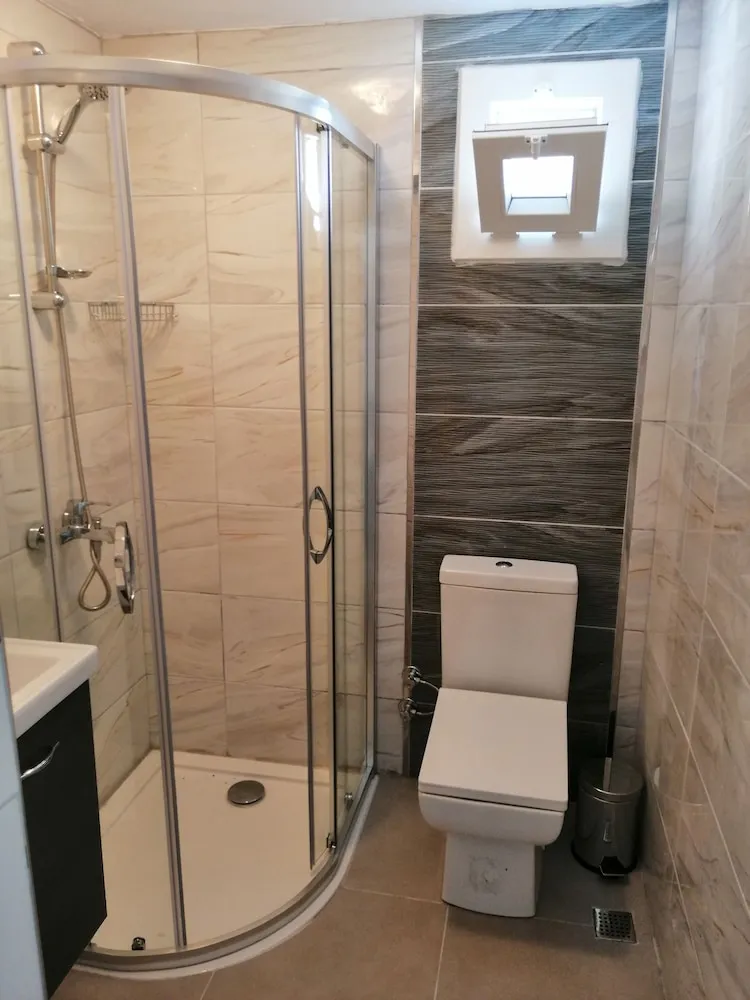 Standard Oda, Bahçe Manzaralı
