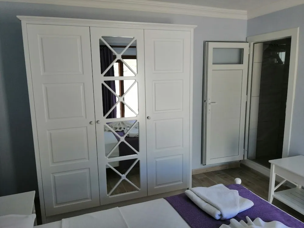 Standard Oda, Bahçe Manzaralı