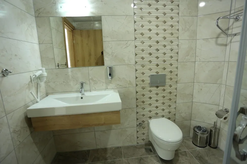 Comfort Tek Büyük Yataklı Oda, Kısmi Deniz Manzaralı