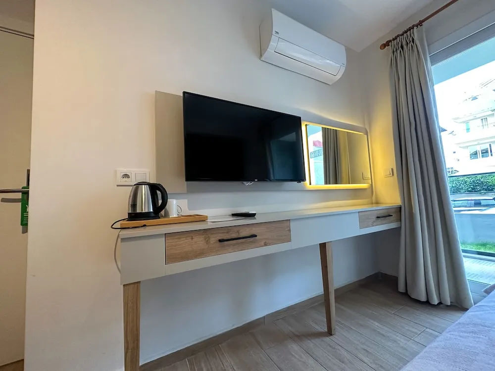Standard Tek Büyük Yataklı Oda, 1 Çift Kişilik Yatak, Balkon