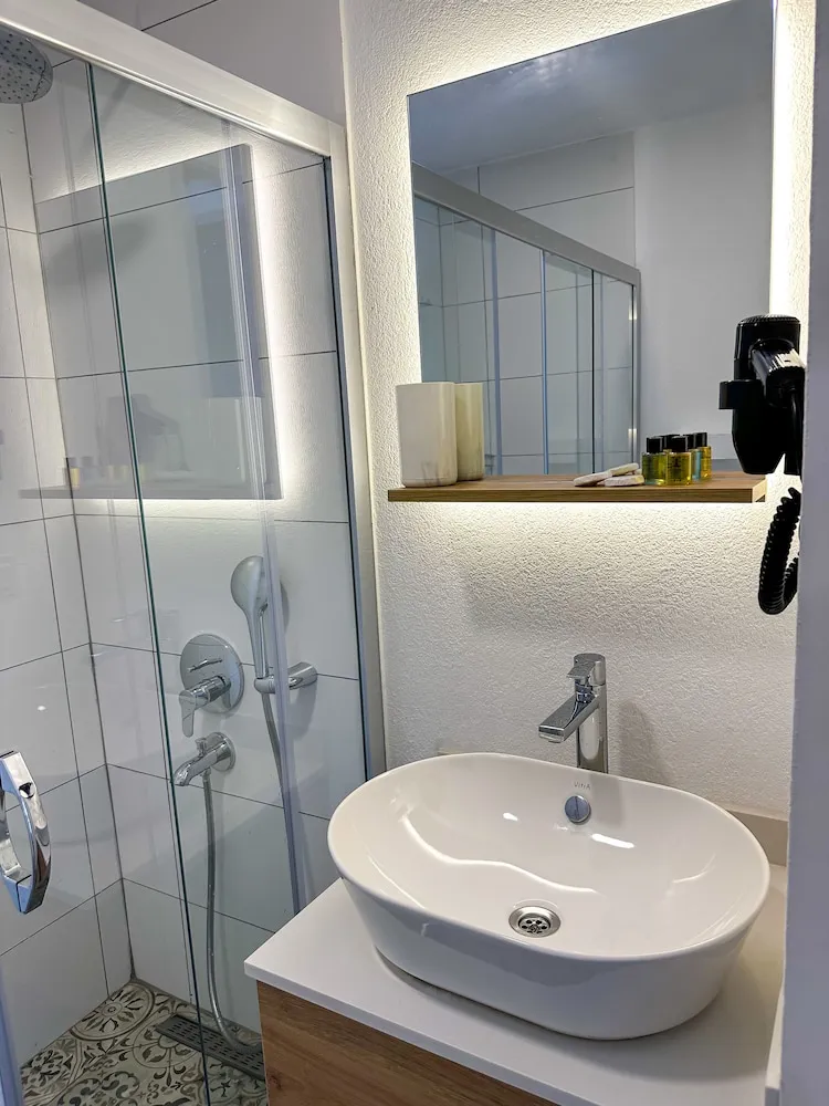 Standard Tek Büyük Yataklı Oda, 1 Çift Kişilik Yatak, Balkon