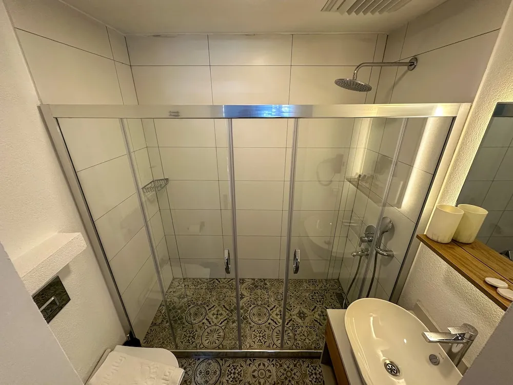Standard Tek Büyük Yataklı Oda, 1 Çift Kişilik Yatak, Balkon