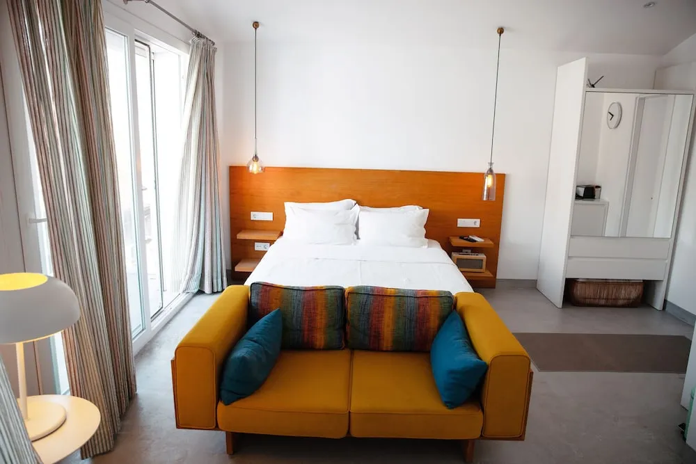 Comfort Tek Büyük Yataklı Oda