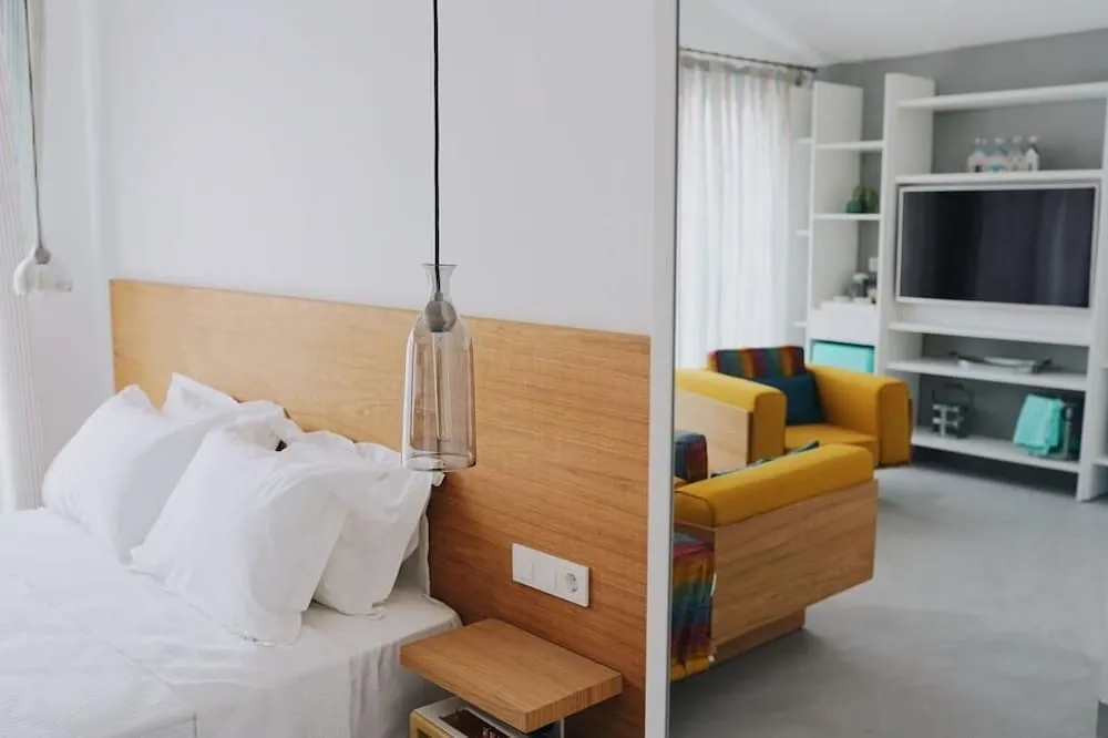 Comfort Tek Büyük Yataklı Oda