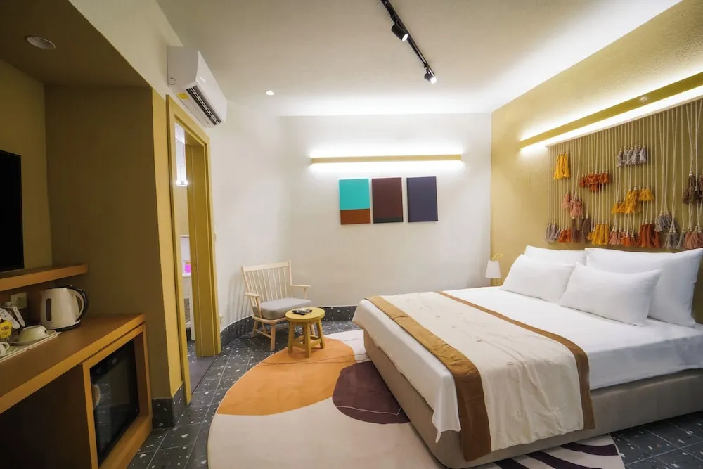 Deluxe Tek Büyük Yataklı Oda