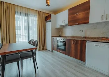Empula Hotel & Residences