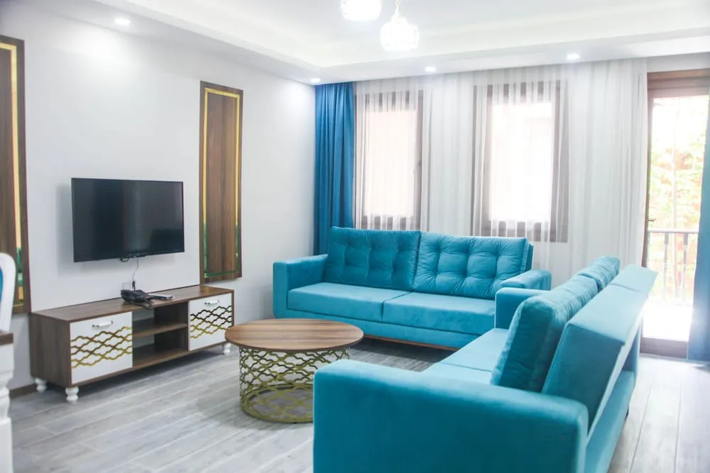 Deluxe Tek Büyük veya İki Ayrı Yataklı Oda, Balkon, Nehir Manzaralı