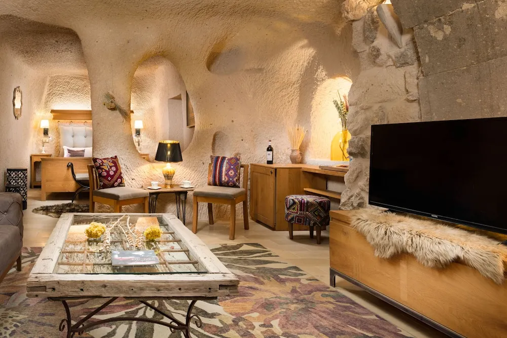 Paul Lucas Superior Suite