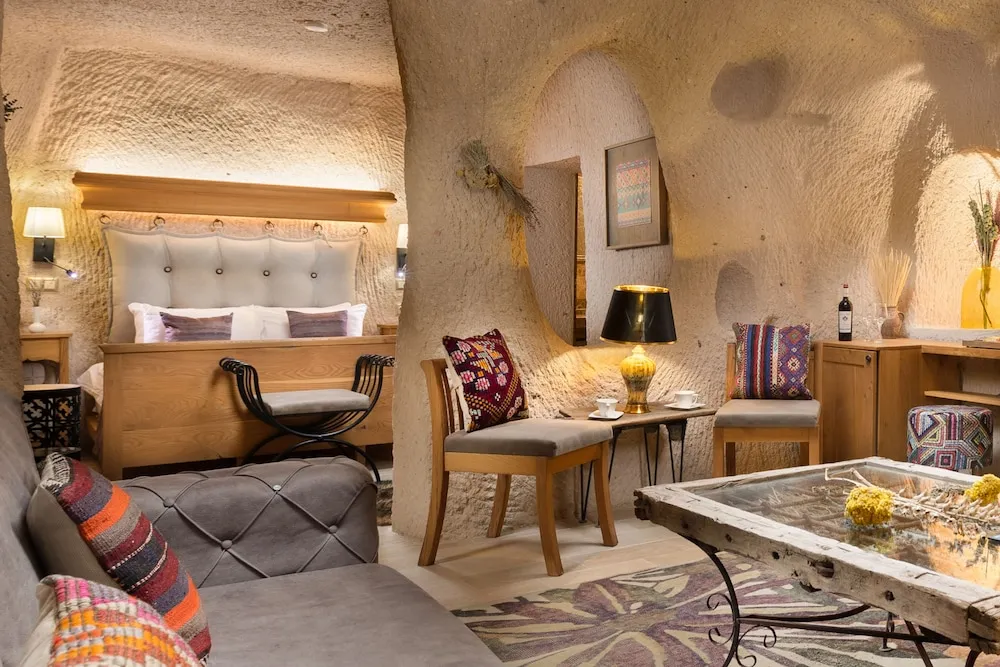 Paul Lucas Superior Suite