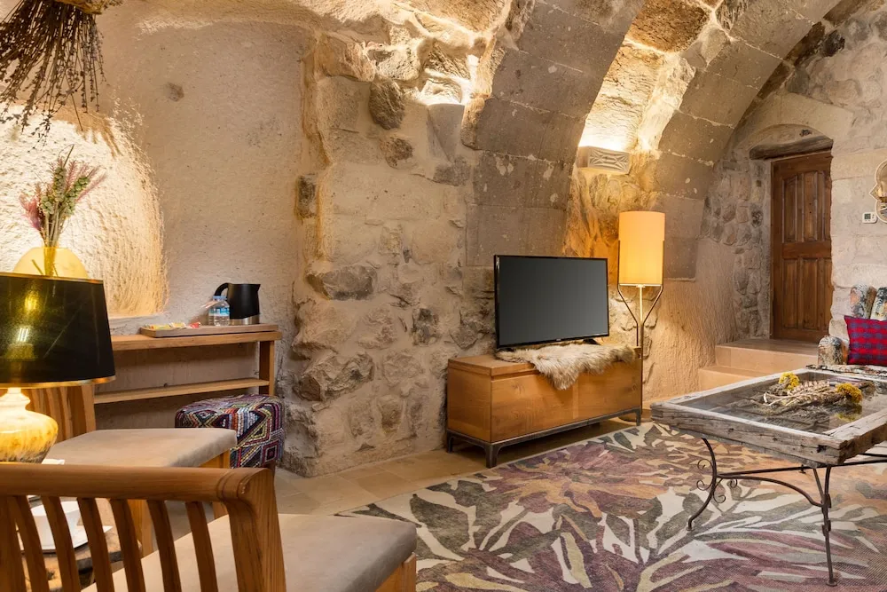 Paul Lucas Superior Suite