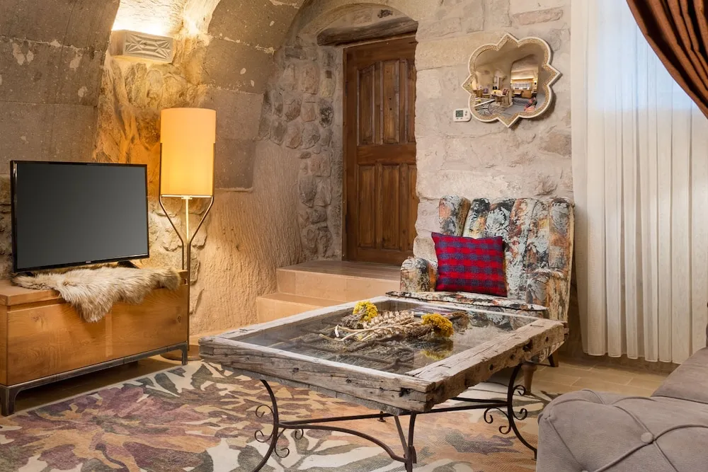 Paul Lucas Superior Suite
