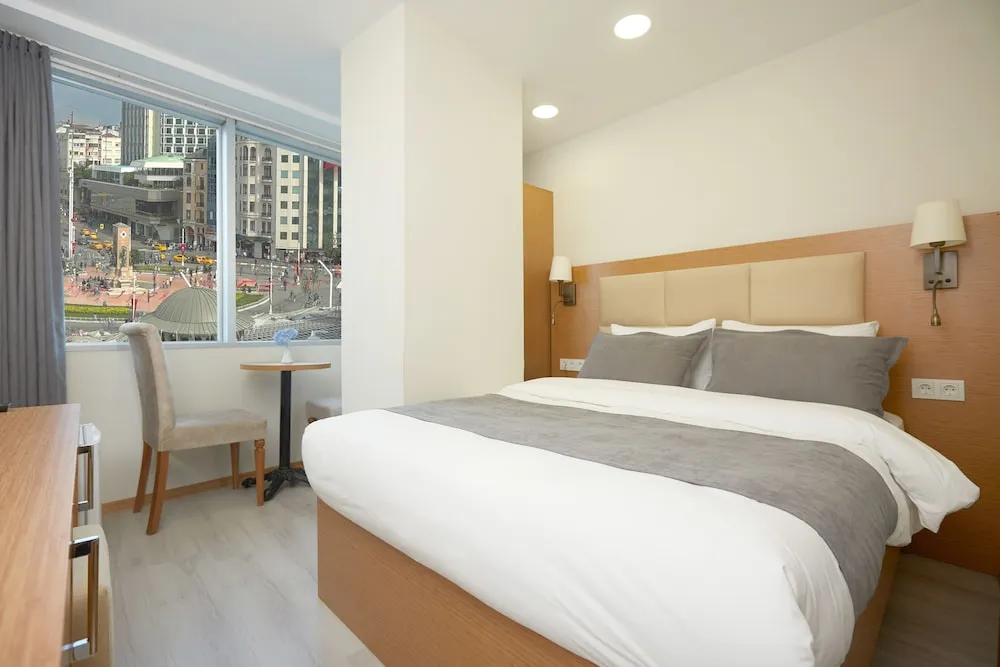 Economy Tek Büyük Yataklı Oda, Şehir Manzaralı