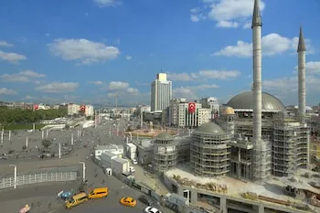 Kartal Palace Taksim Square