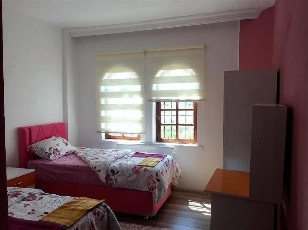 Standard Üç Kişilik Oda, Şehir Manzaralı