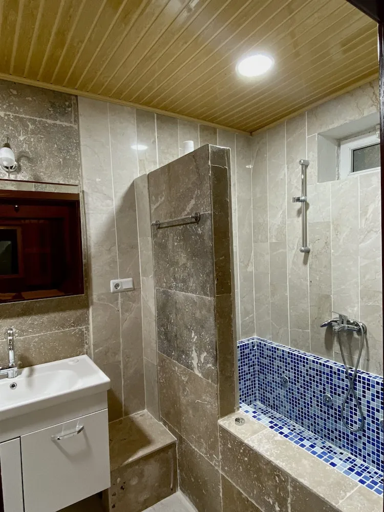 Standard Oda, Bahçe Manzaralı