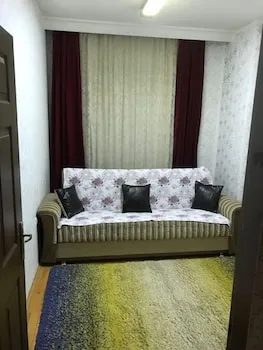 Trend House