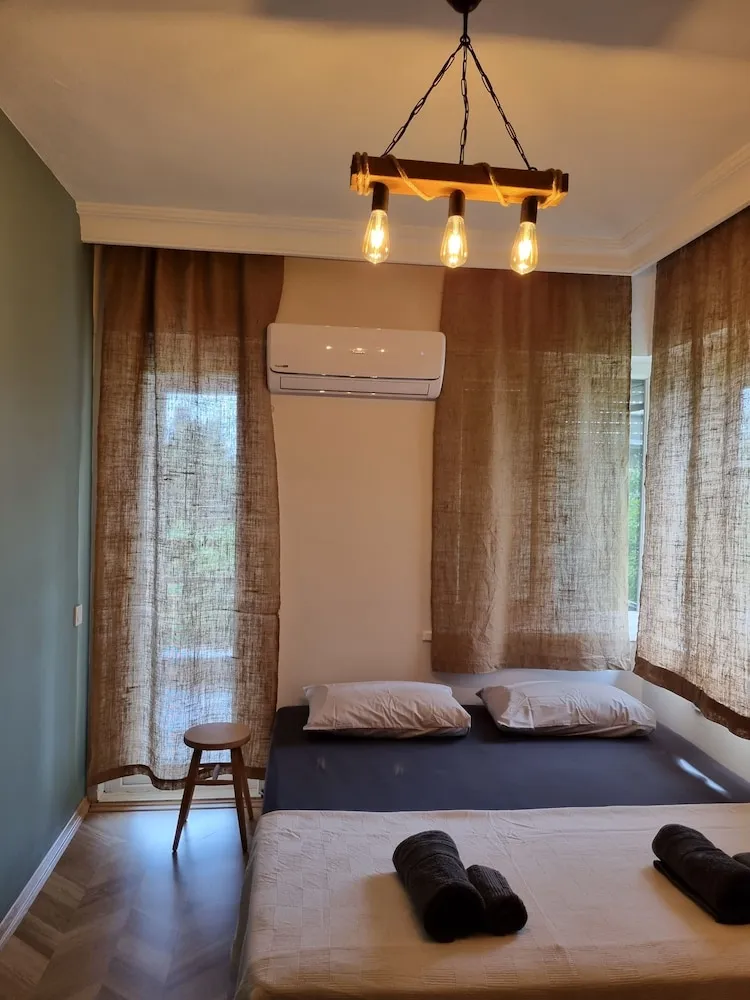 Standard Tek Büyük Yataklı Oda, 1 Büyük (Queen) Boy Yatak, Balkon, Bahçe Manzaralı
