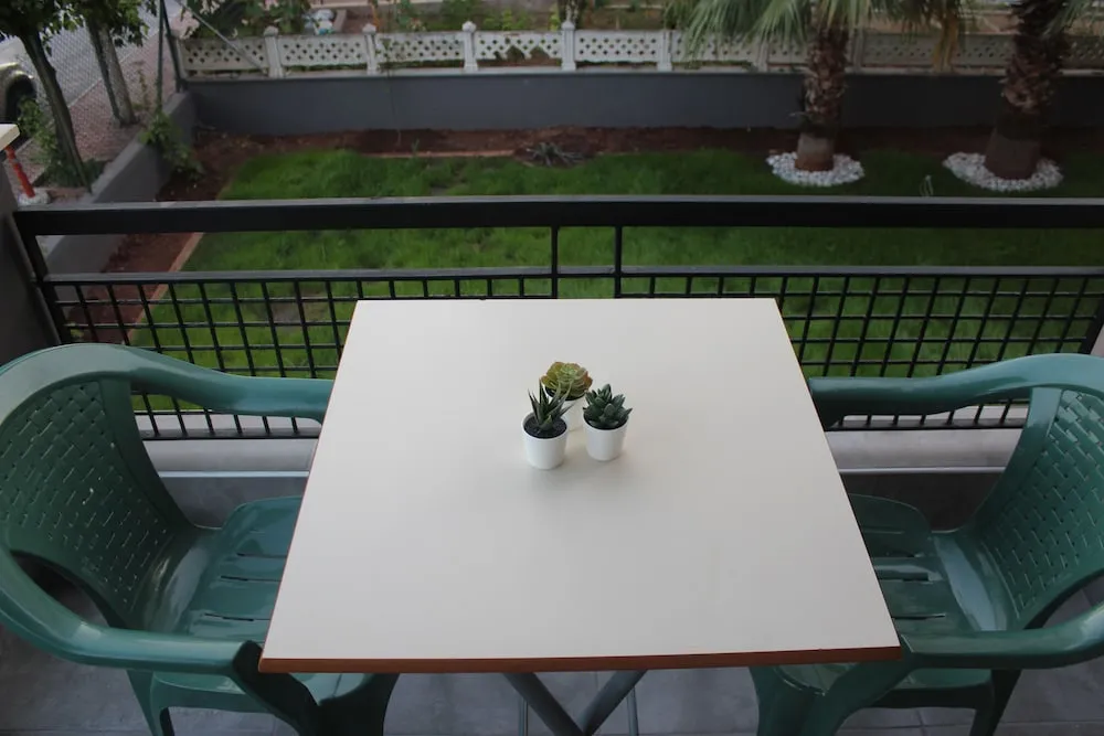 Standard Süit, Özel Banyo, Bahçe Manzaralı