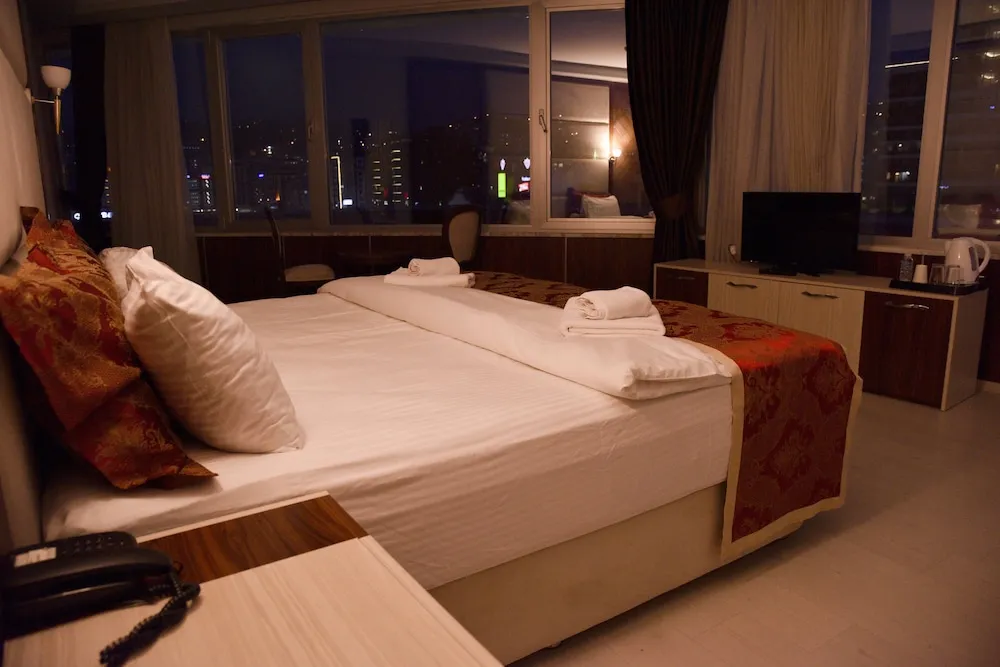 Deluxe Oda, Teras, Şehir Manzaralı