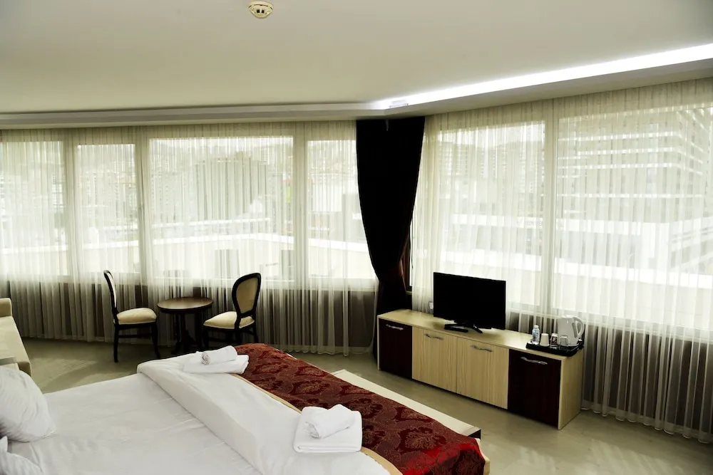 Deluxe Oda, Teras, Şehir Manzaralı
