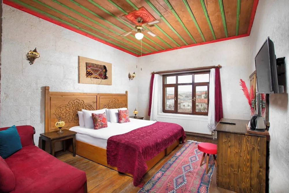 Deluxe Room with Jacuzzi