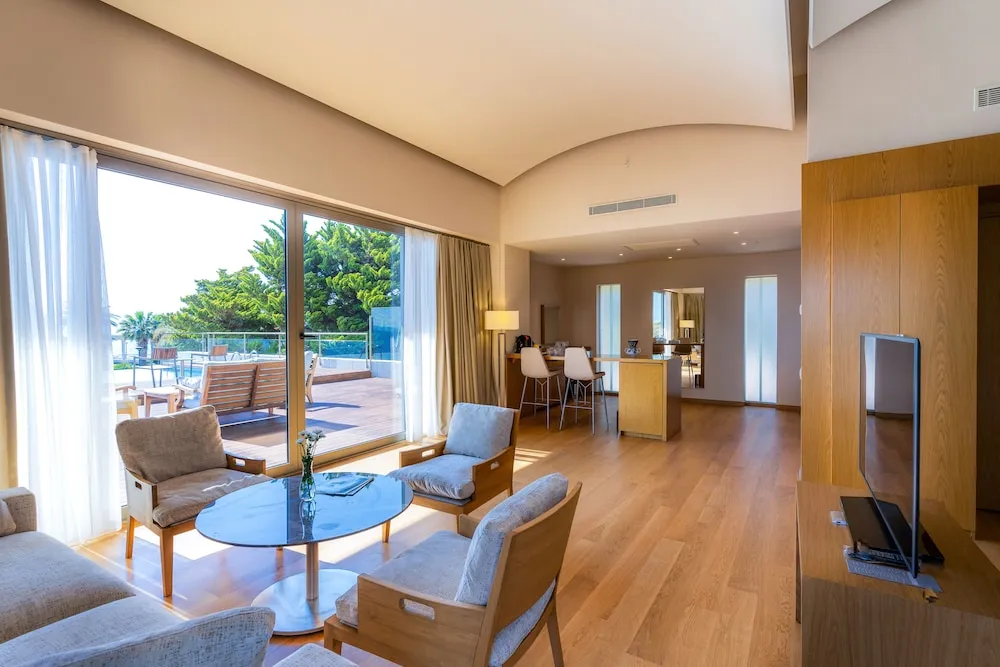 Presidential Süit, 1 Çift Kişilik Yatak, Kişiye Özel Havuzlu, Deniz Manzaralı (Terrace)