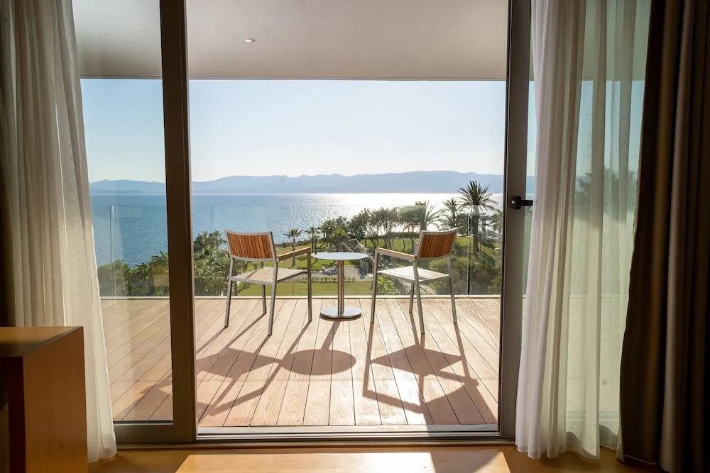 Deluxe Tek Büyük veya İki Ayrı Yataklı Oda, 1 Yatak Odası, Balkon, Deniz Manzaralı