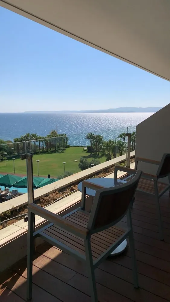 Deluxe Tek Büyük veya İki Ayrı Yataklı Oda, 1 Yatak Odası, Balkon, Deniz Manzaralı