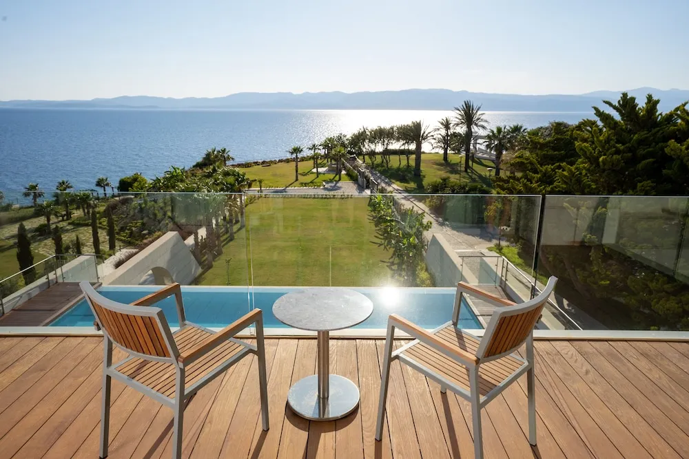 Exclusive Tek Büyük Yataklı Oda, 1 Çift Kişilik Yatak, Balkon, Deniz Manzaralı