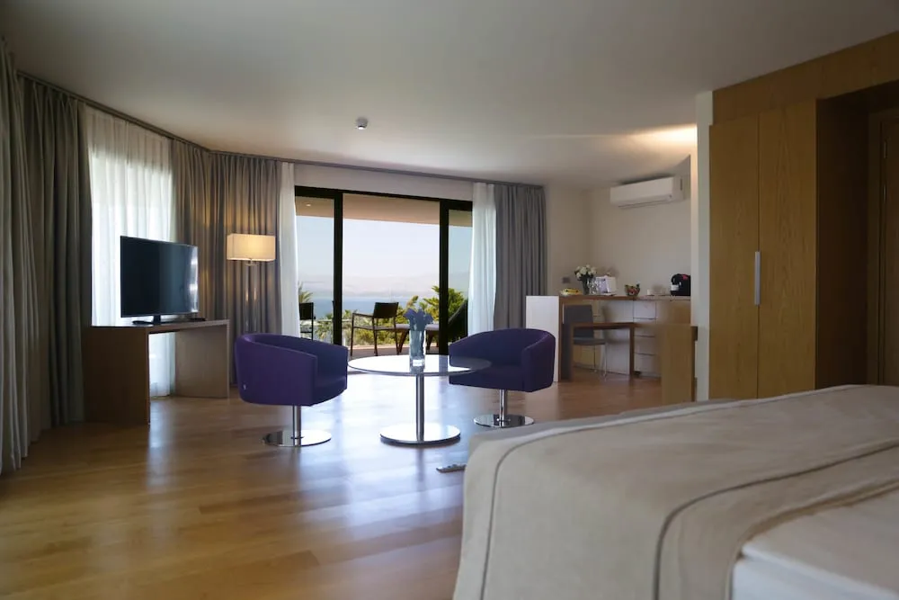 Exclusive Tek Büyük Yataklı Oda, 1 Çift Kişilik Yatak, Balkon, Deniz Manzaralı