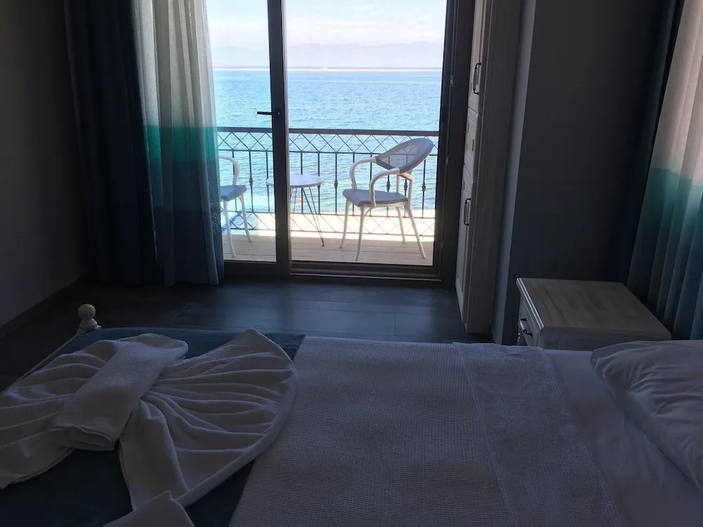 Tek Büyük Yataklı Oda, Deniz Manzaralı