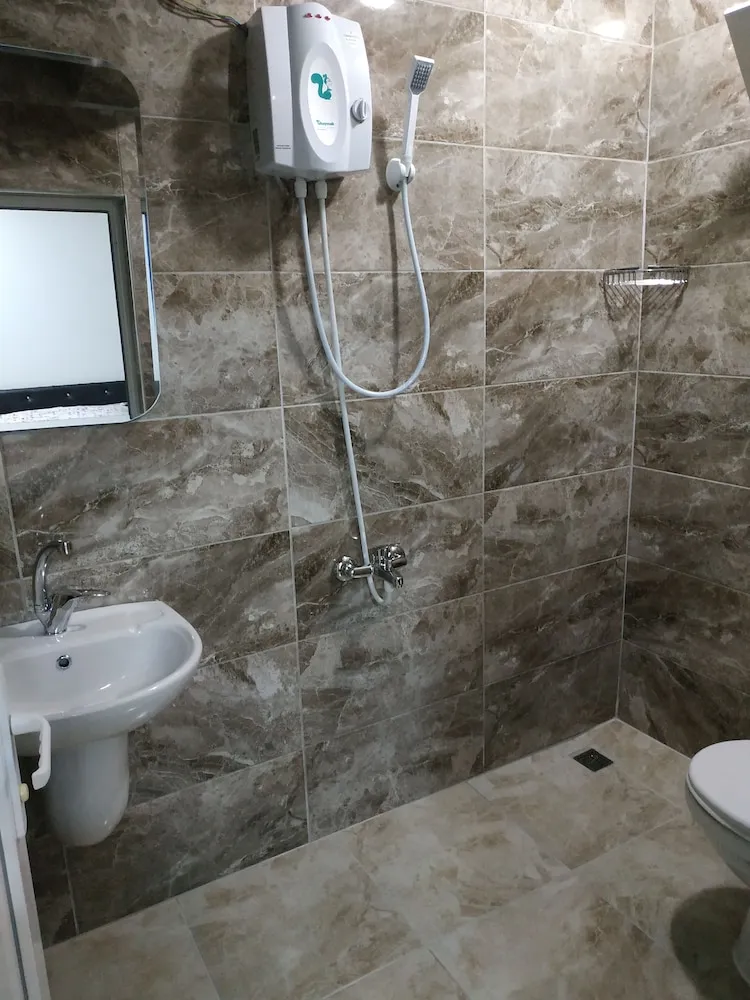 Basic Oda, Birden Çok Yatak, Sigara İçilmez, Kısmi Deniz Manzaralı