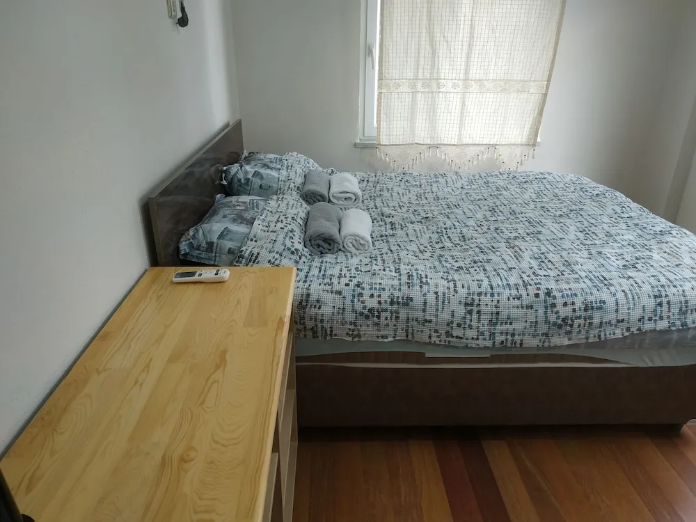 Classic Tek Büyük Yataklı Oda, 1 Büyük (Queen) Boy Yatak, Sigara İçilmez, Kısmi Deniz Manzaralı