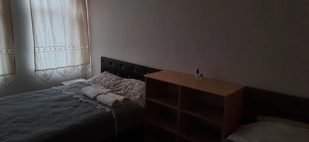 Classic Tek Büyük Yataklı Oda, 1 Büyük (Queen) Boy Yatak, Sigara İçilmez, Kısmi Deniz Manzaralı